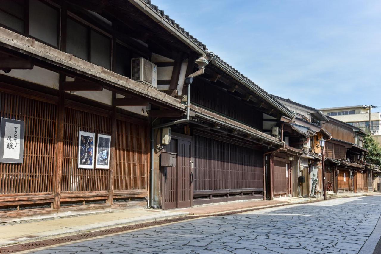Kadokyu Ryokan Takaoka Bagian luar foto