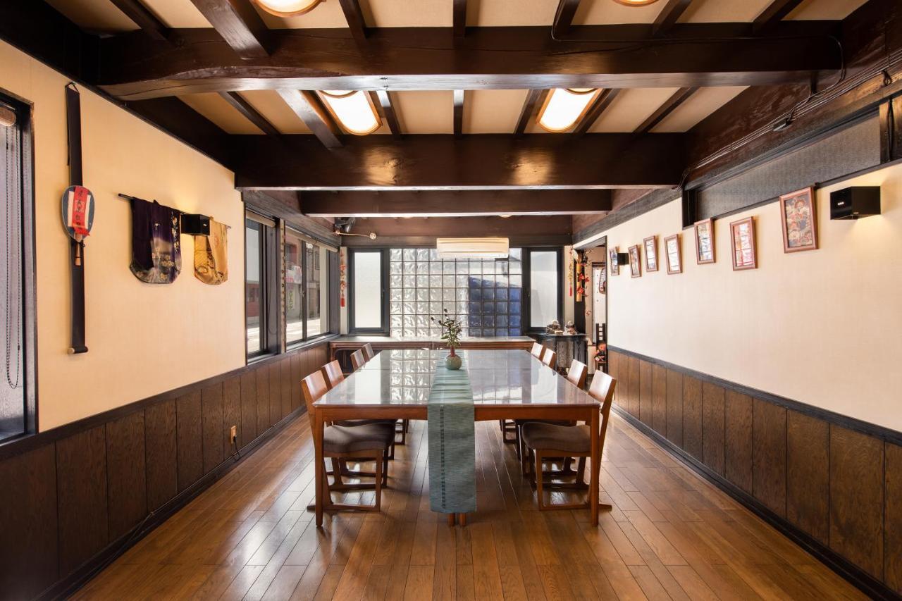 Kadokyu Ryokan Takaoka Bagian luar foto