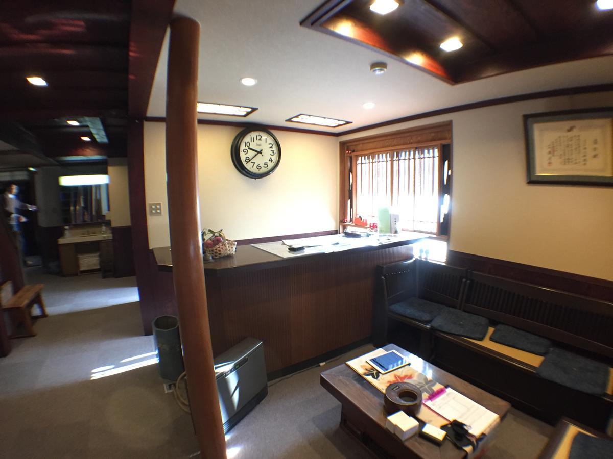 Kadokyu Ryokan Takaoka Bagian luar foto